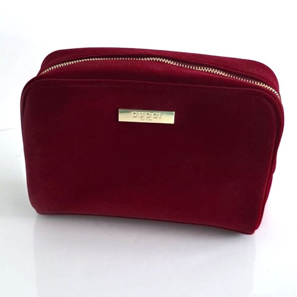 GUCCI COSMETIC /CLUTCH VELVET BAG -NWOT! - Picture 1 of 16